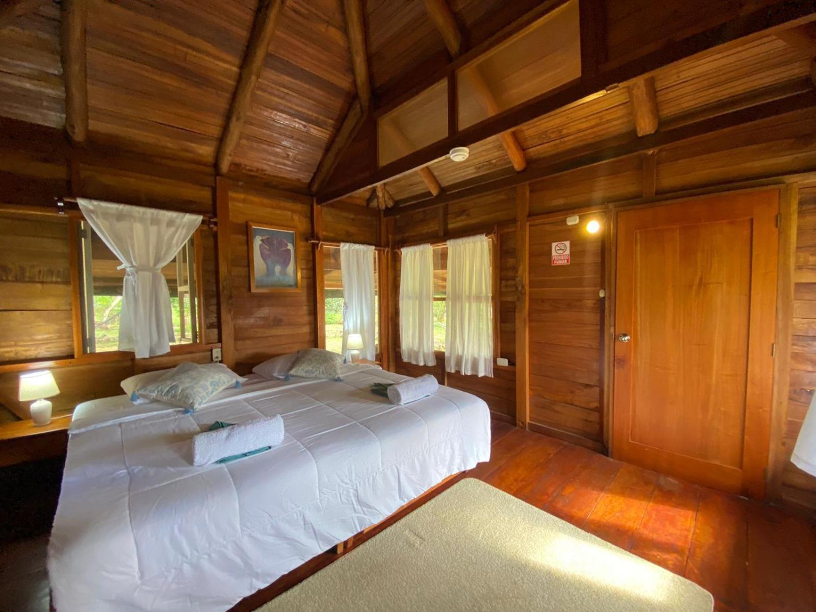 Galapagos Cabanas Eden Bellavista  エクステリア 写真